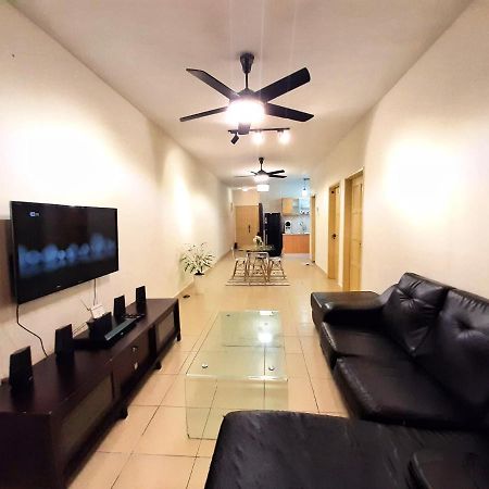 N'Dnie Homestay Pelangi Mall Condominium 코타바하루 외부 사진