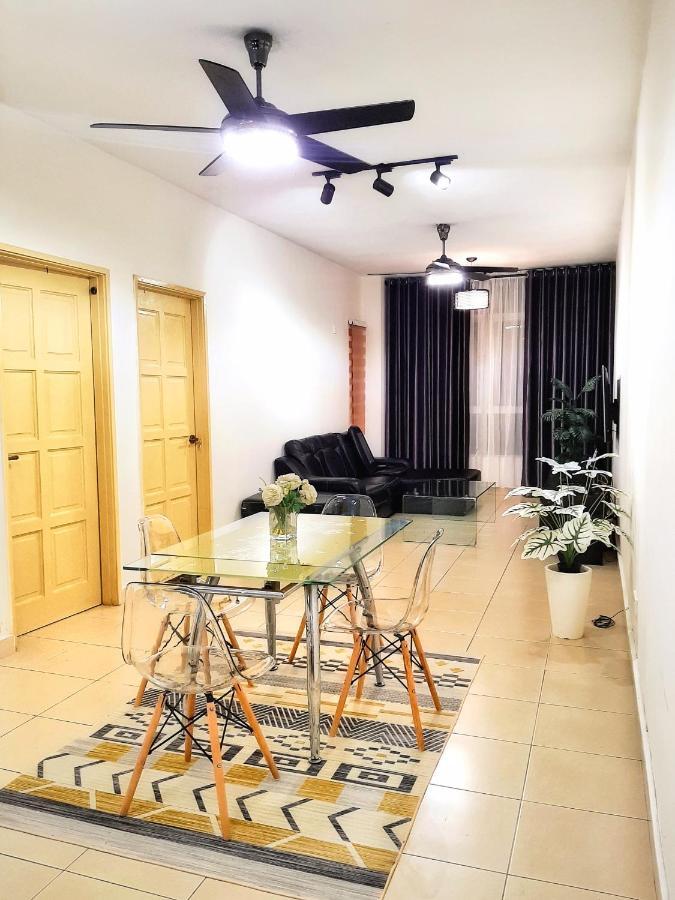 N'Dnie Homestay Pelangi Mall Condominium 코타바하루 외부 사진